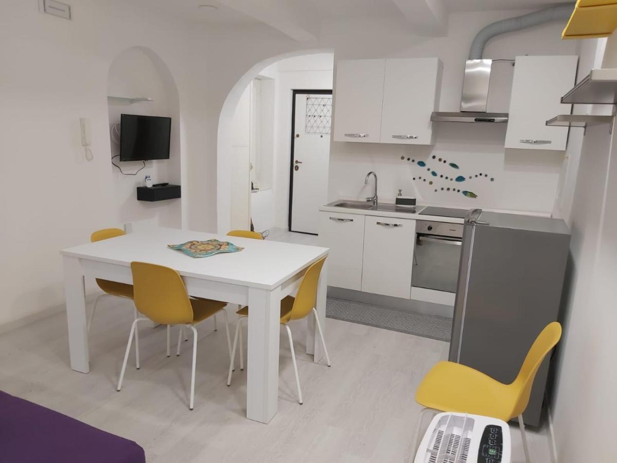 Holiday House Fieravecchia Salerno Esterno foto
